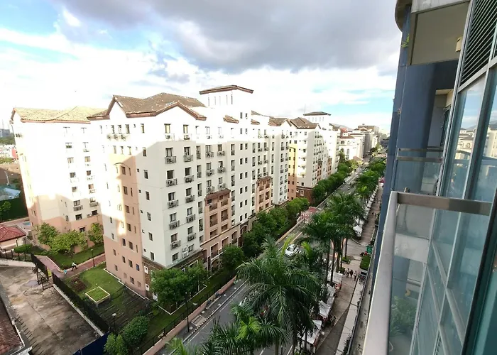 1 Bedroom Condotels Across Terminal 3 Airport Apartamento *